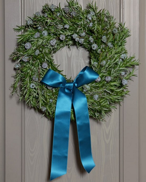 traditional christmas wreaths for decor