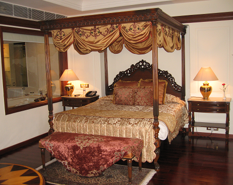 Romantic Bedroom Design Decor Idea