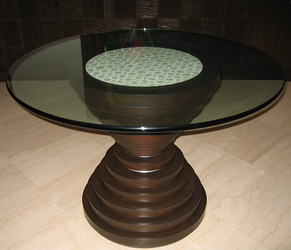 Round coffee table for living room