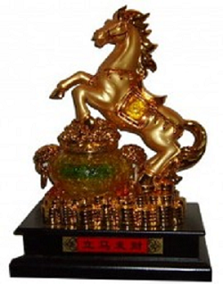 Feng shui golden horse
